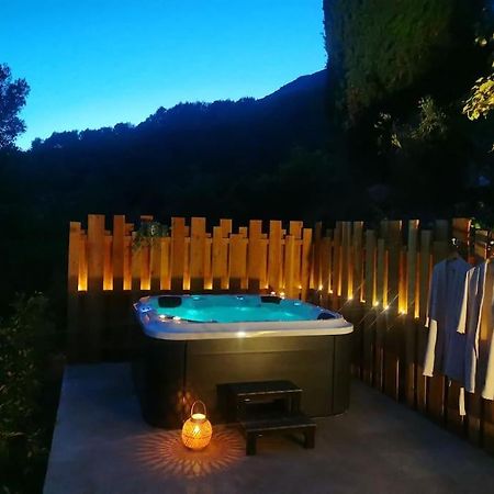 Maison A La Campagne Avec Spa Et Piscine Tourrettes-sur-Loup Exteriér fotografie